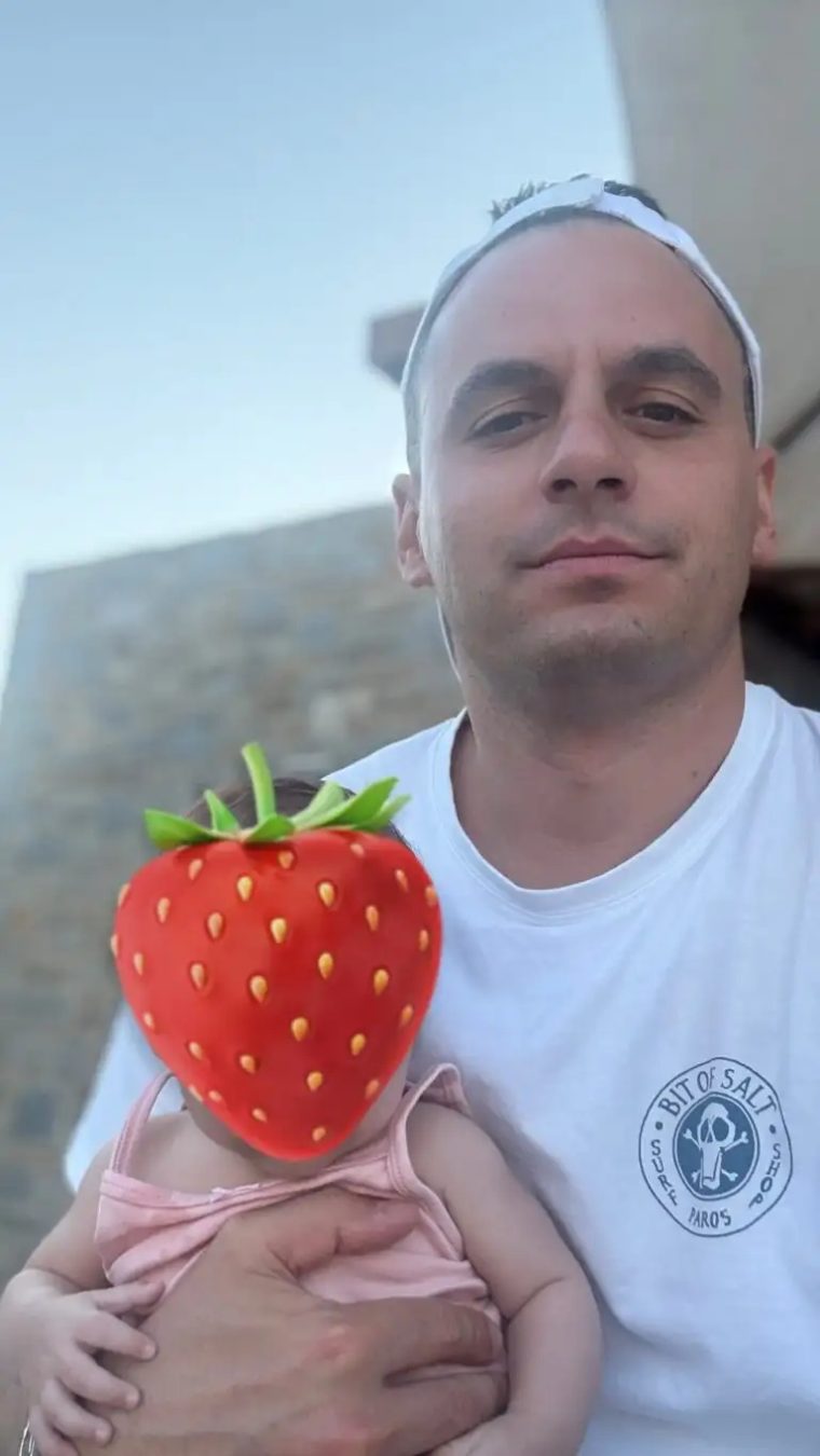 743952099-18602112394018120-2210342111566362301-n-768x1365.jpg