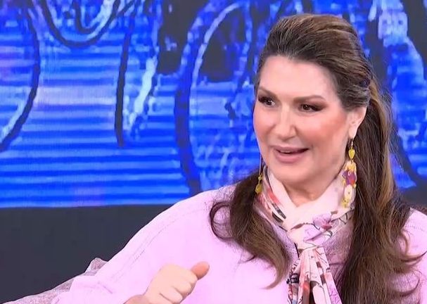 nikolopoulou.jpg