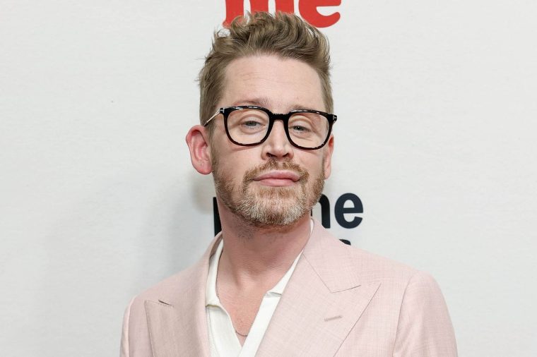 macaulay-culkin-los-angeles-special-screening-john-candy-i-like-me-112425-ec4940d8ae774de1936cf5cd004cc97d.jpg