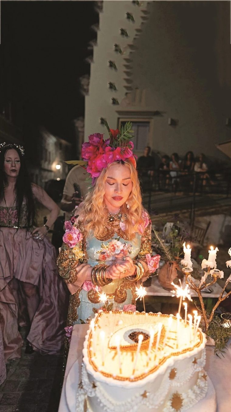 madonna-kerkira-genethlia-3.jpg