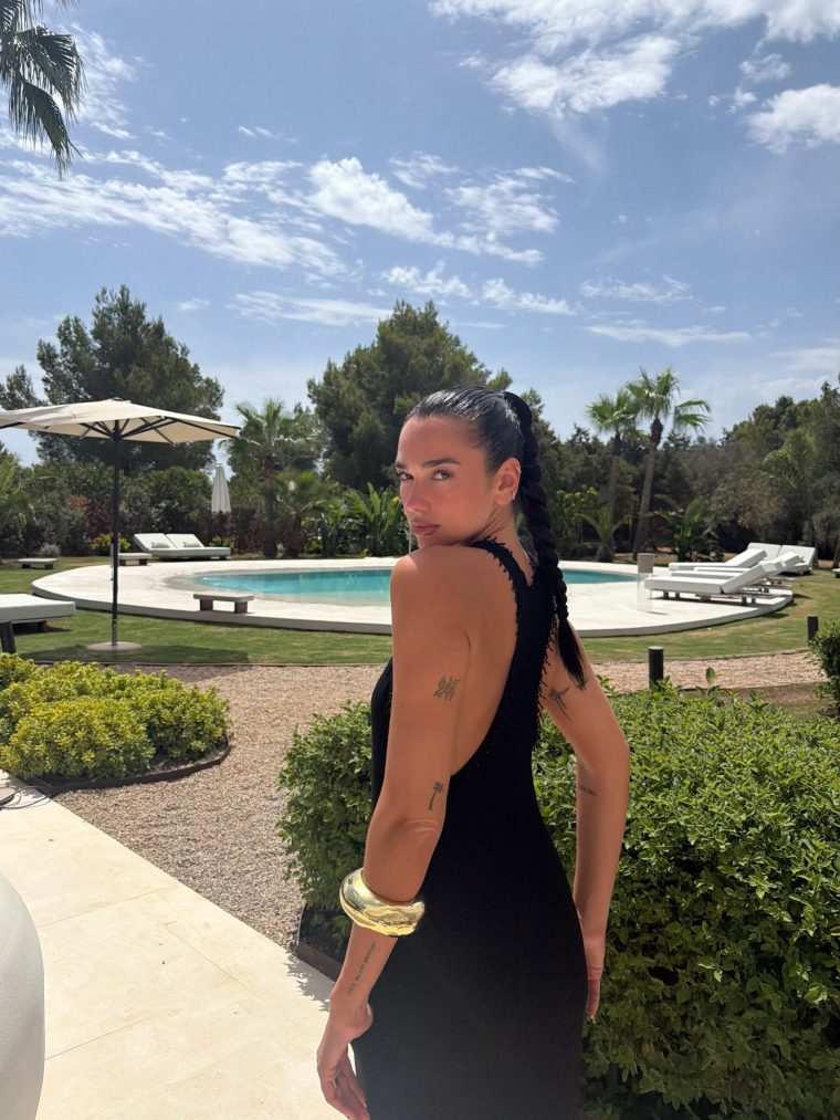 dualipa-3968664540799628201123311952-20260821171502.jpg