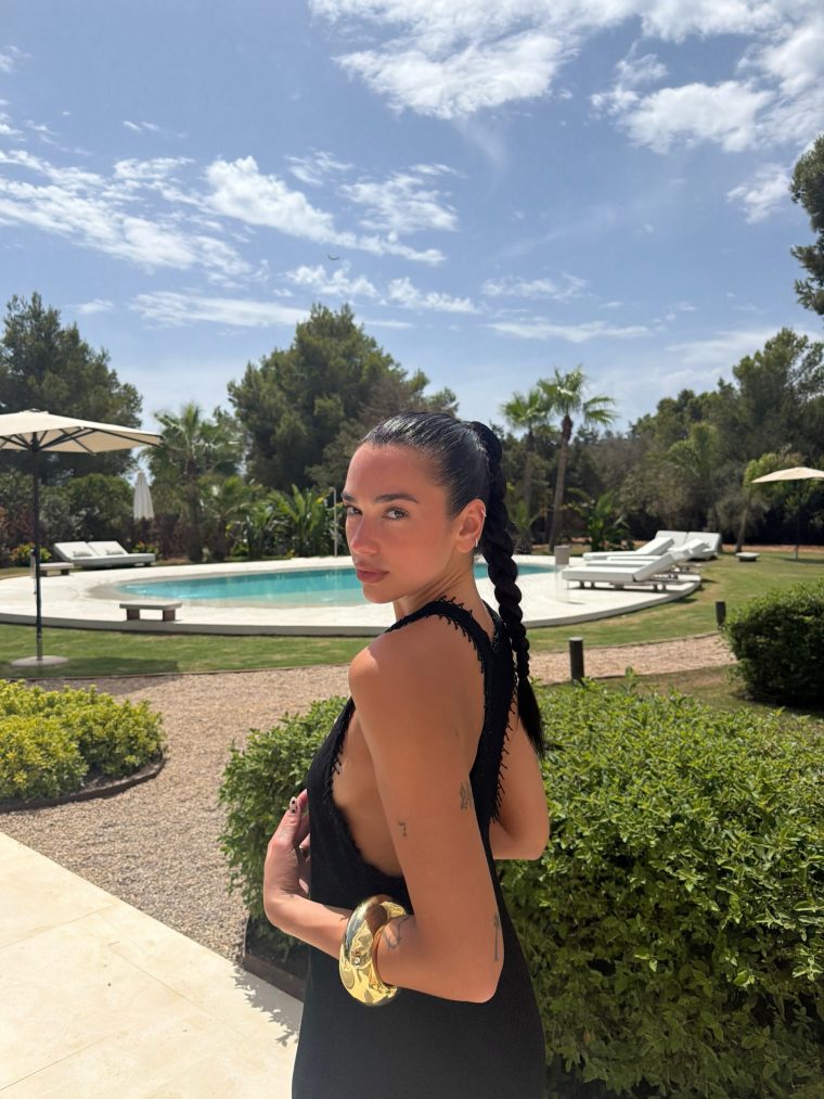dualipa-3968664540799628201123311954-20260821171502.jpg