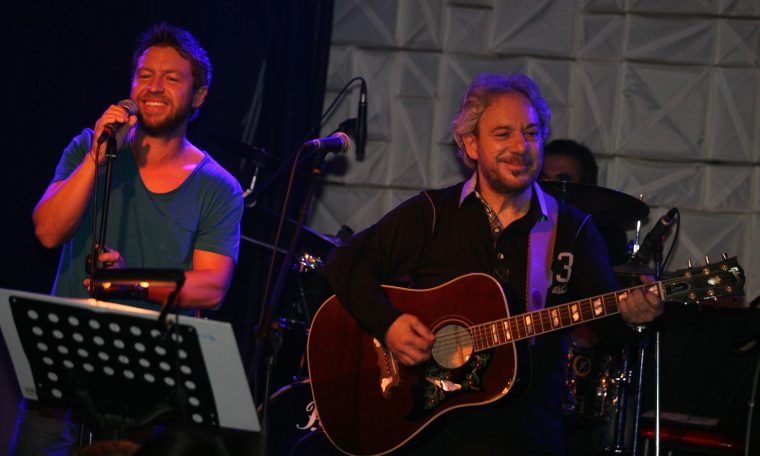 2011100913472607186gianisvardisantonisvardis7102011.jpg