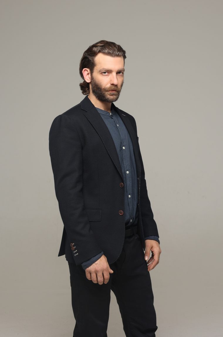 1788962409359-330827335-giannis-poimenidis.jpg