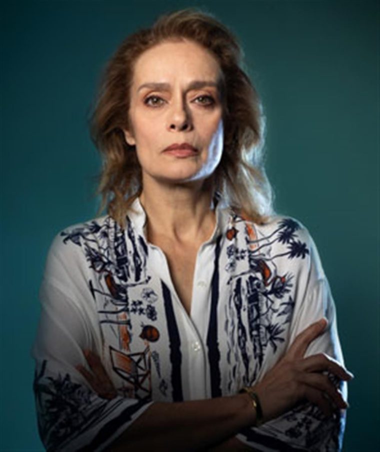 noni-ioannidou-2.jpg