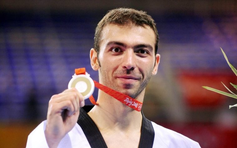 nikolaidis-2.jpg