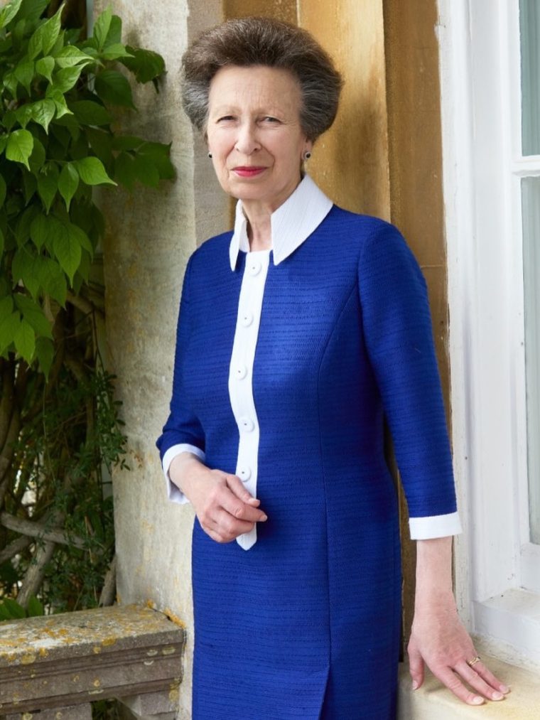 anneprincessroyal1755218715369936517110639983836434812718.jpg